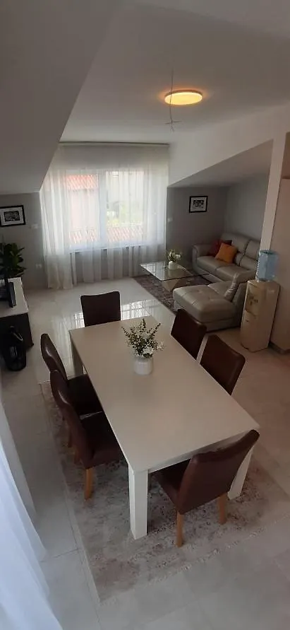 Valdebek Apartments With Pool Pula
