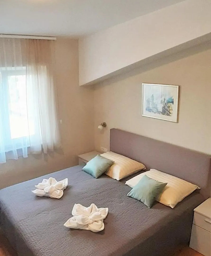 Valdebek Apartments With Pool Pula